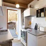 Orth Apartment *